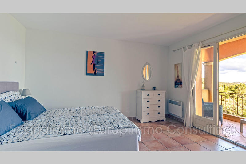 Maison - 180 m² - 5 pièces