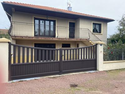 Maison traditionnelle - 101 m² - 5 pièces