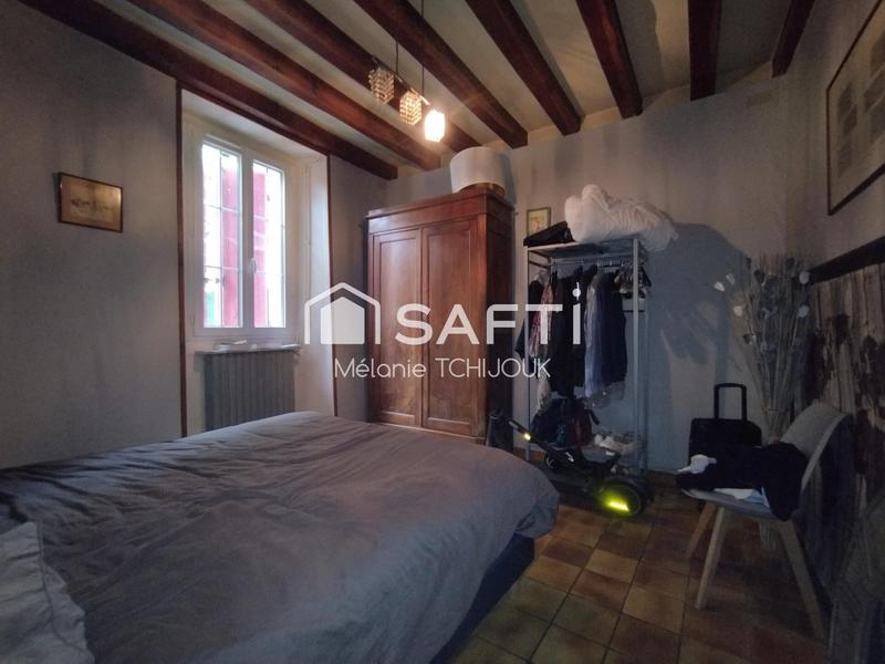 Maison - 180 m² - 7 pièces