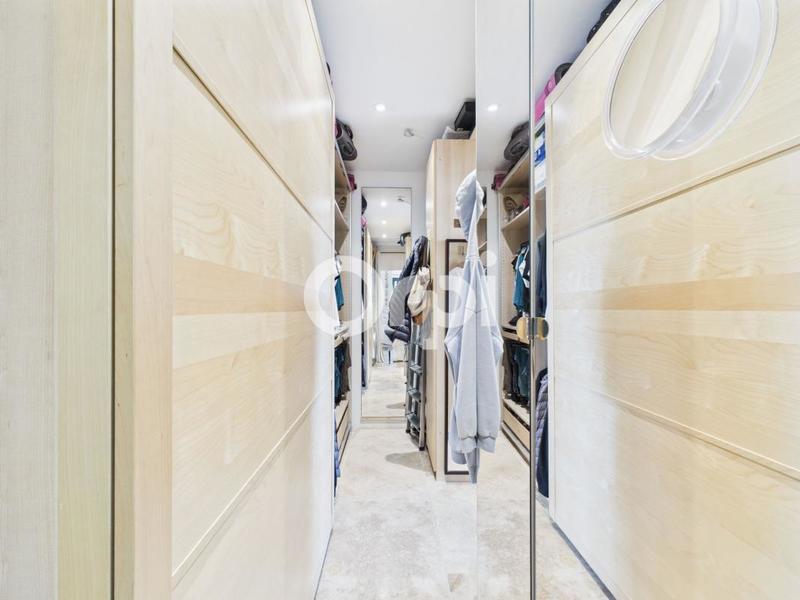 Villa - 218 m² - 5 pièces