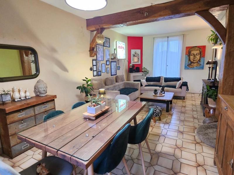 Maison - 99 m² - 5 pièces