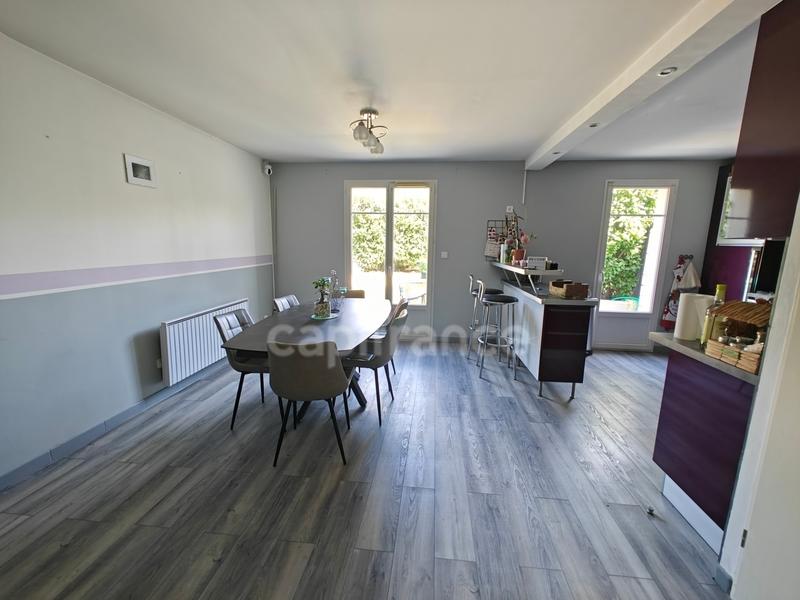Maison - 85 m² - 4 pièces