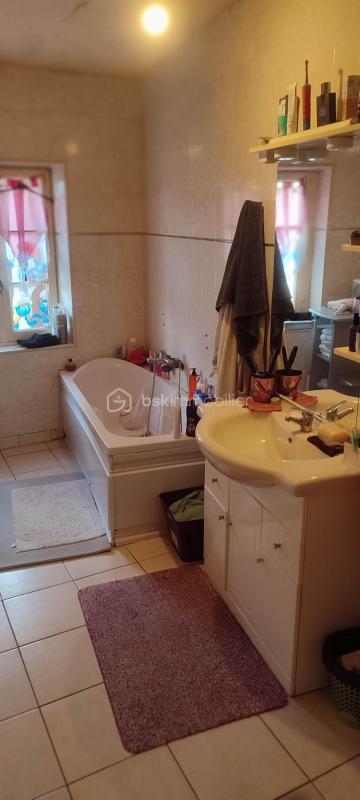 Maison de village - 80 m² - 4 pièces