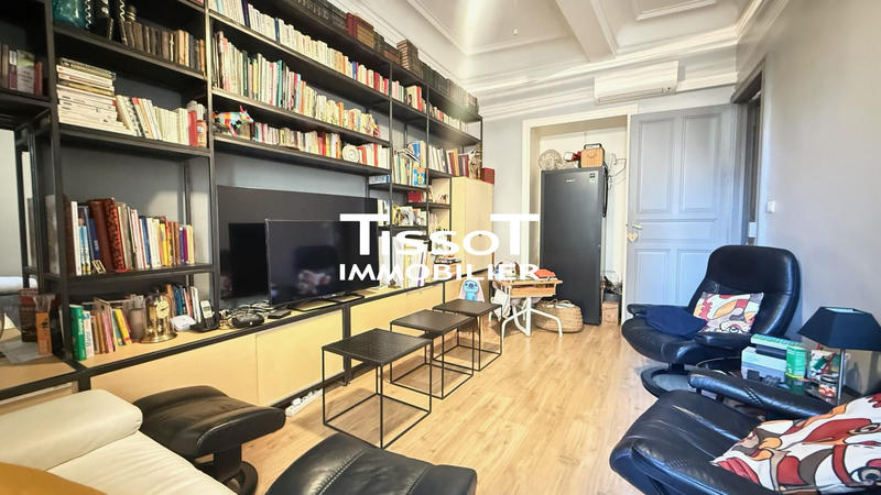 Appartement - 128 m² - 6 pièces