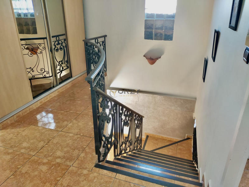 Villa - 270 m² - 7 pièces