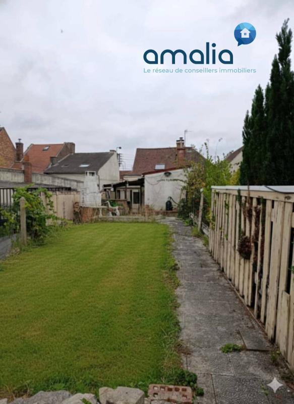 Maison - 98 m² - 4 pièces