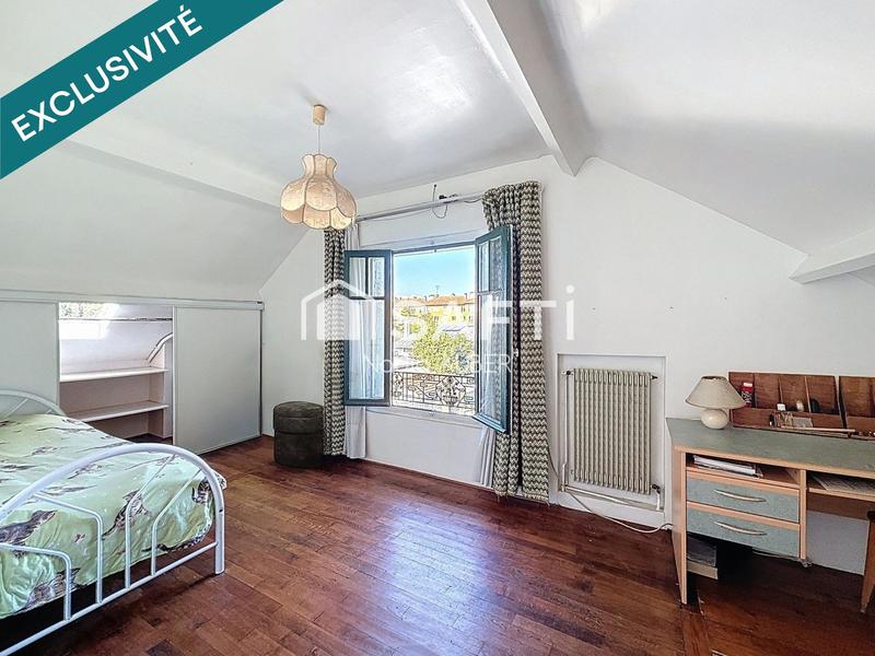 Maison - 155 m² - 6 pièces