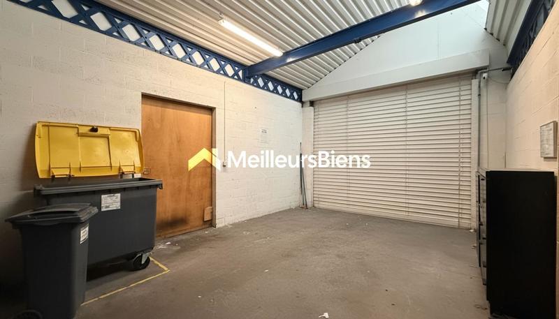 Entrepôt - 659 m² - 1 pièce