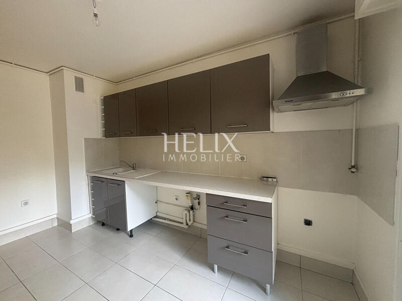 Appartement - 105 m² - 5 pièces