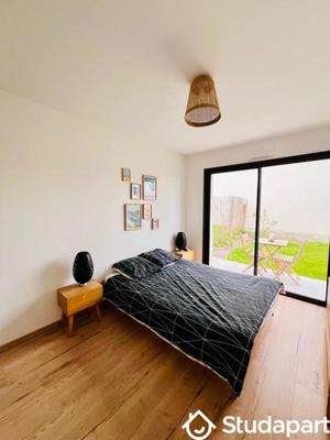 Chambre - 13 m² - 1 pièce