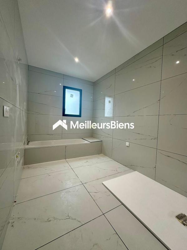 Maison - 123 m² - 6 pièces