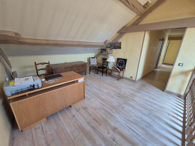 Maison - 192 m² - 7 pièces