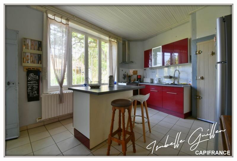 Maison - 352 m² - 9 pièces
