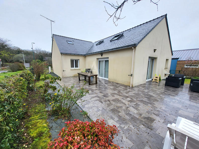 Maison - 155 m² - 8 pièces