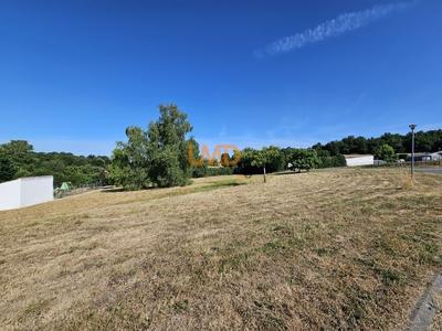 Terrain constructible - 1 000 m²