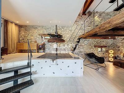 Maison - 230 m² - 10 pièces