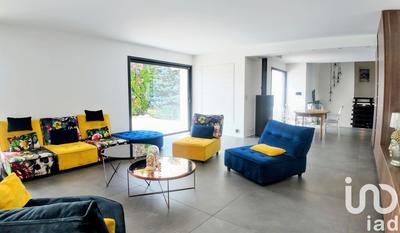 Maison de maîtres - 208 m² - 6 pièces