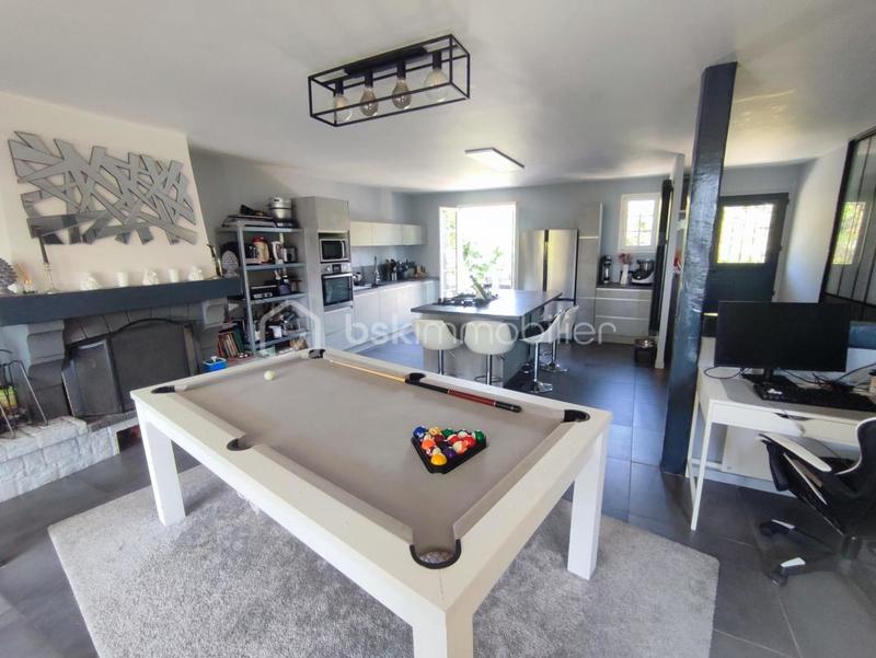 Maison traditionnelle - 135 m² - 8 pièces