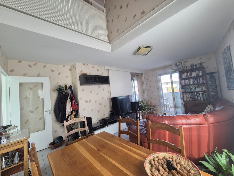 Duplex - 93 m² - 5 pièces