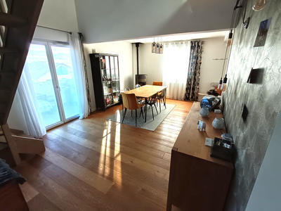 Appartement - 98 m² - 4 pièces