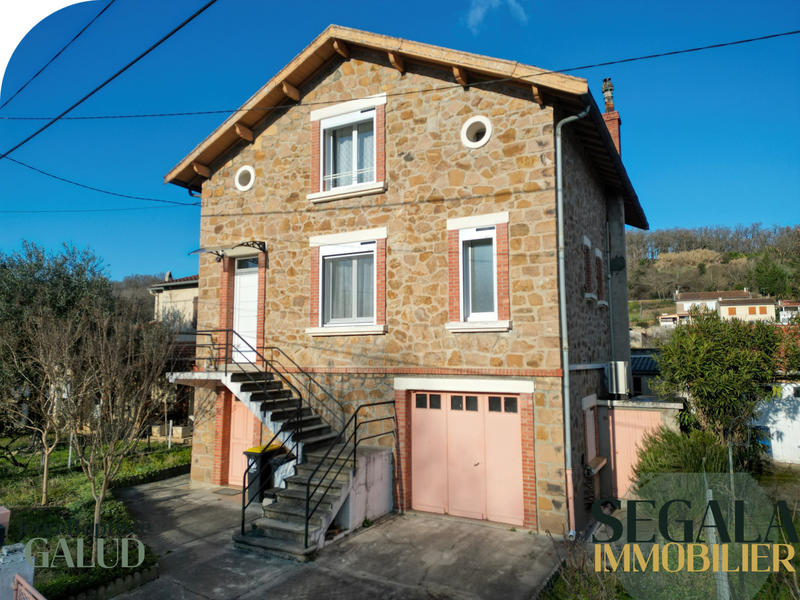 Maison - 140 m² - 5 pièces