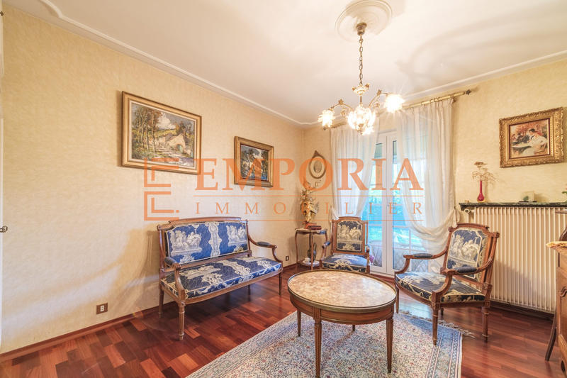 Maison - 348 m² - 7 pièces