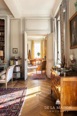 Appartement - 265 m² - 7 pièces