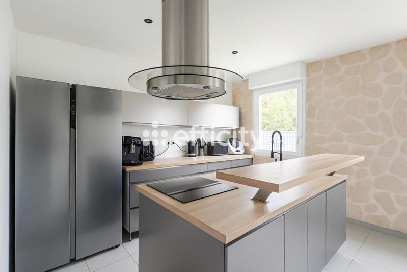 Pavillon - 97 m² - 5 pièces