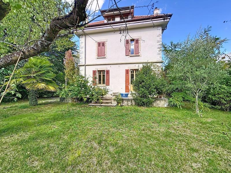 Maison bourgeoise - 227 m² - 7 pièces