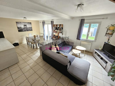 Villa - 96 m² - 5 pièces