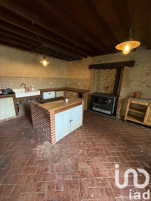 Maison - 184 m² - 9 pièces