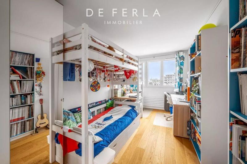 Appartement - 105 m² - 5 pièces