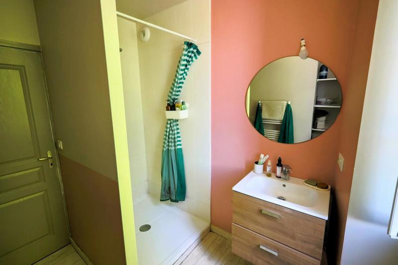 Local commercial - 165 m² - 8 pièces