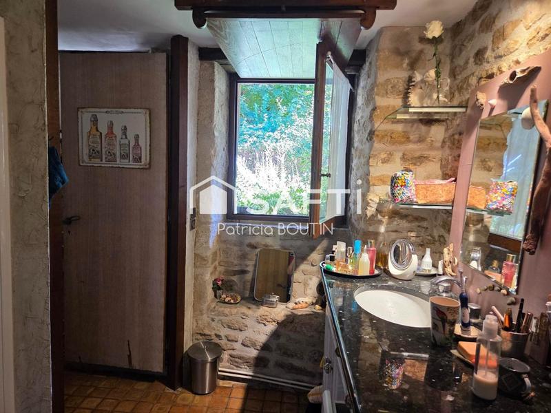 Maison - 260 m² - 10 pièces