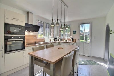 Maison - 134 m² - 6 pièces