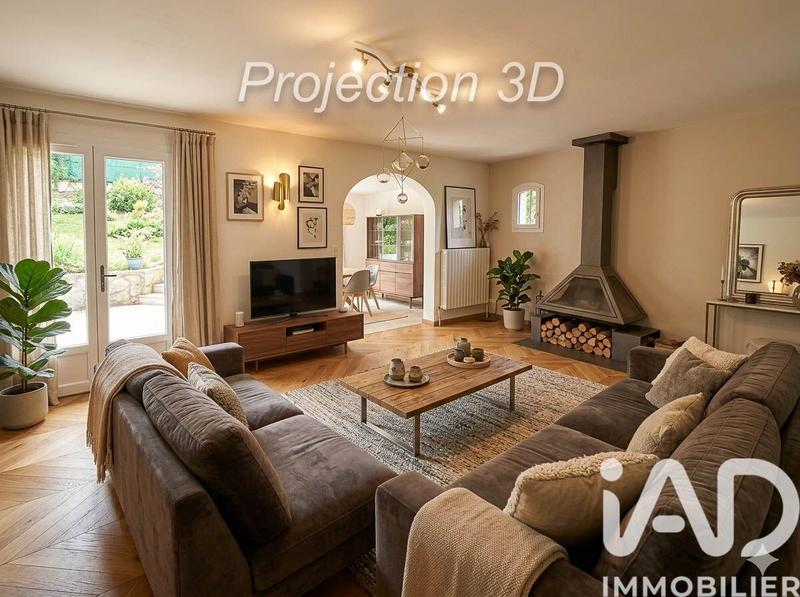 Maison - 180 m² - 8 pièces