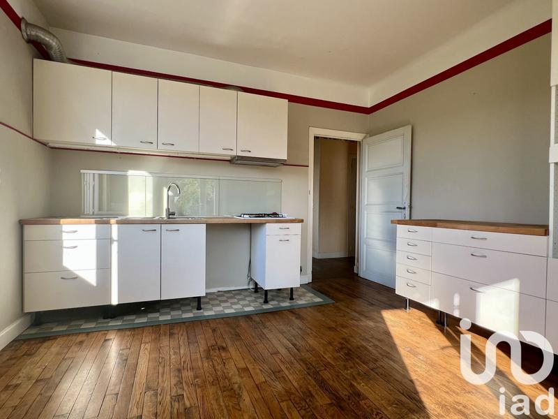 Maison - 220 m² - 9 pièces