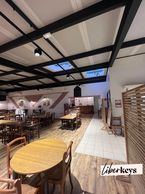 Local commercial - 471 m² - 1 pièce