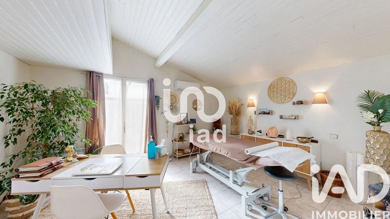 Maison - 220 m² - 7 pièces