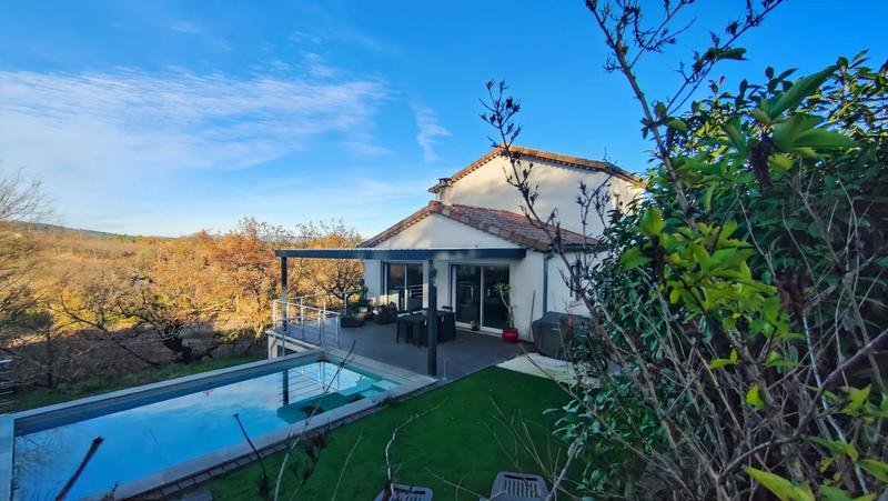 Maison - 119 m² - 5 pièces