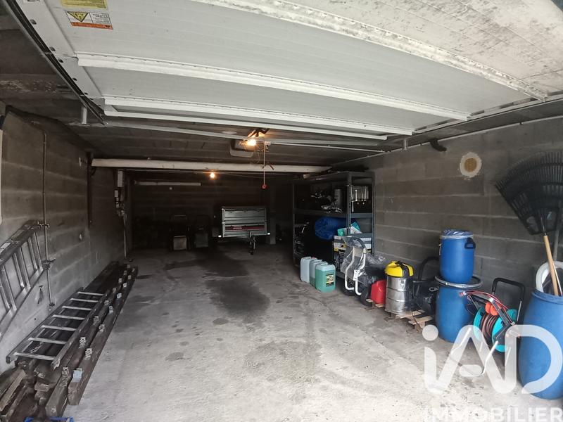 Maison - 210 m² - 9 pièces