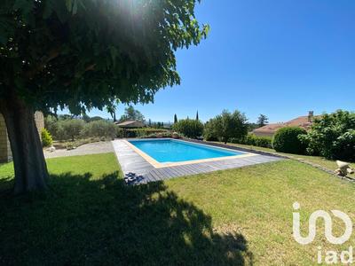 Maison - 203 m² - 9 pièces