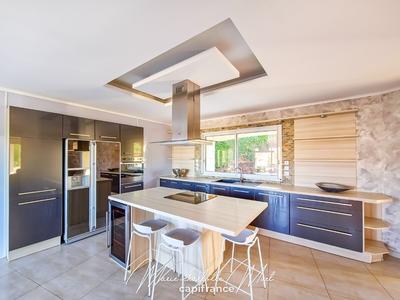 Maison - 135 m² - 4 pièces