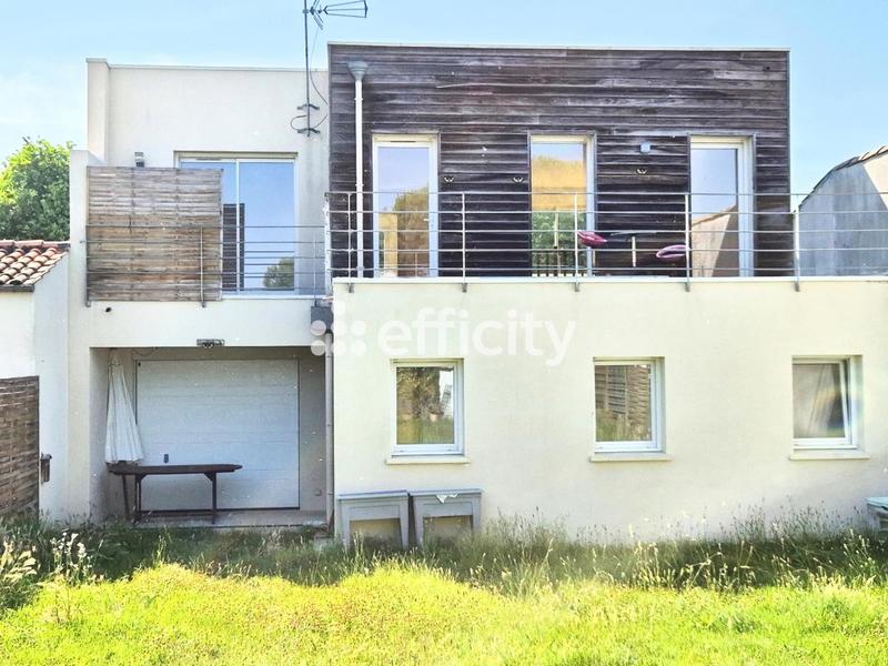 Maison - 136 m² - 5 pièces