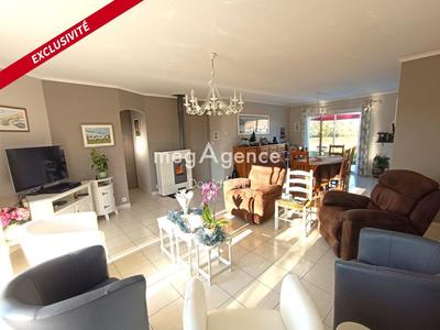 Maison - 101 m² - 5 pièces