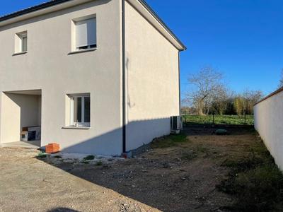 Maison - 72 m² - 4 pièces