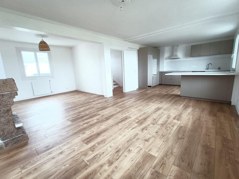 Maison traditionnelle - 102 m² - 5 pièces