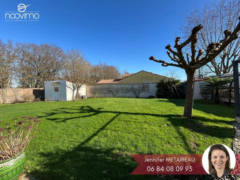 Maison - 222 m² - 9 pièces