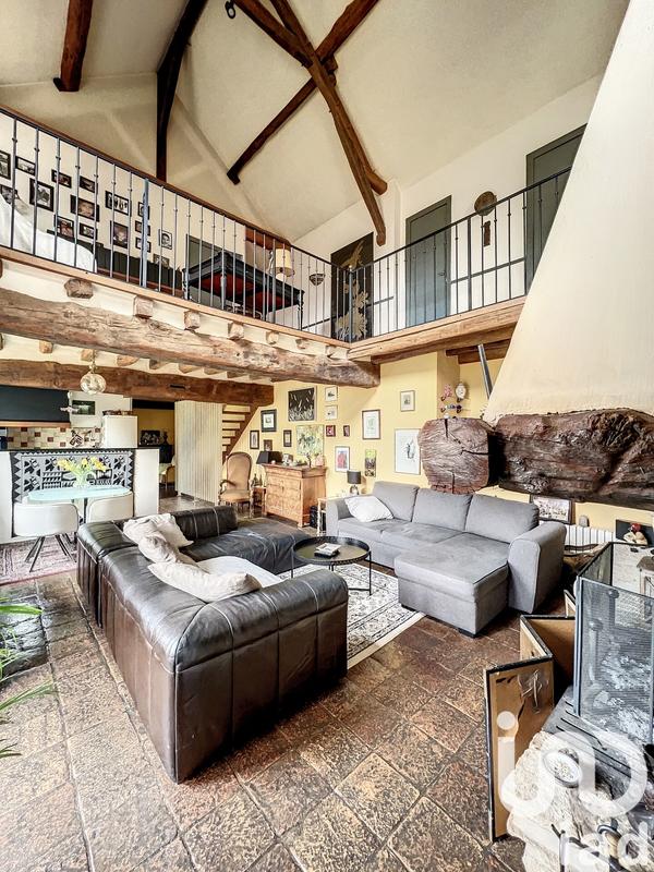 Maison - 180 m² - 8 pièces