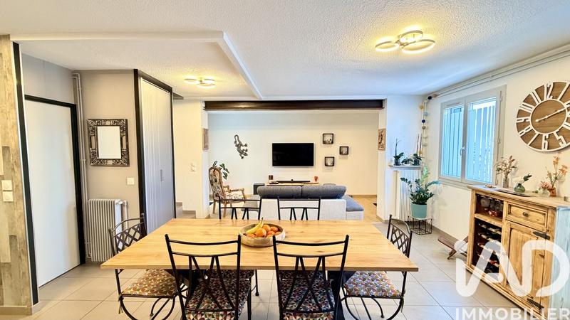 Maison - 93 m² - 4 pièces